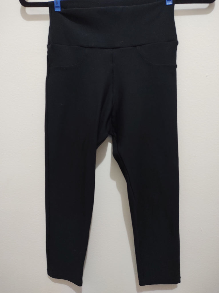 Pantalon Leggings capri  ejercicio color negro