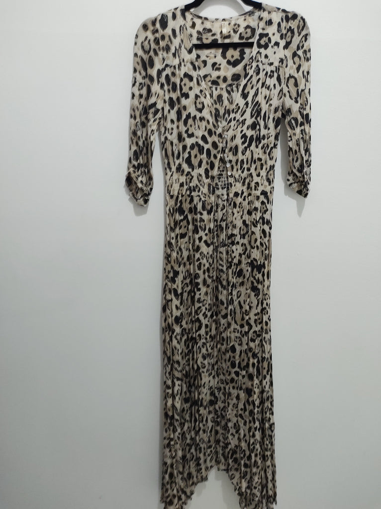 Accesorio vestido  largo translucido con estampado de tigre